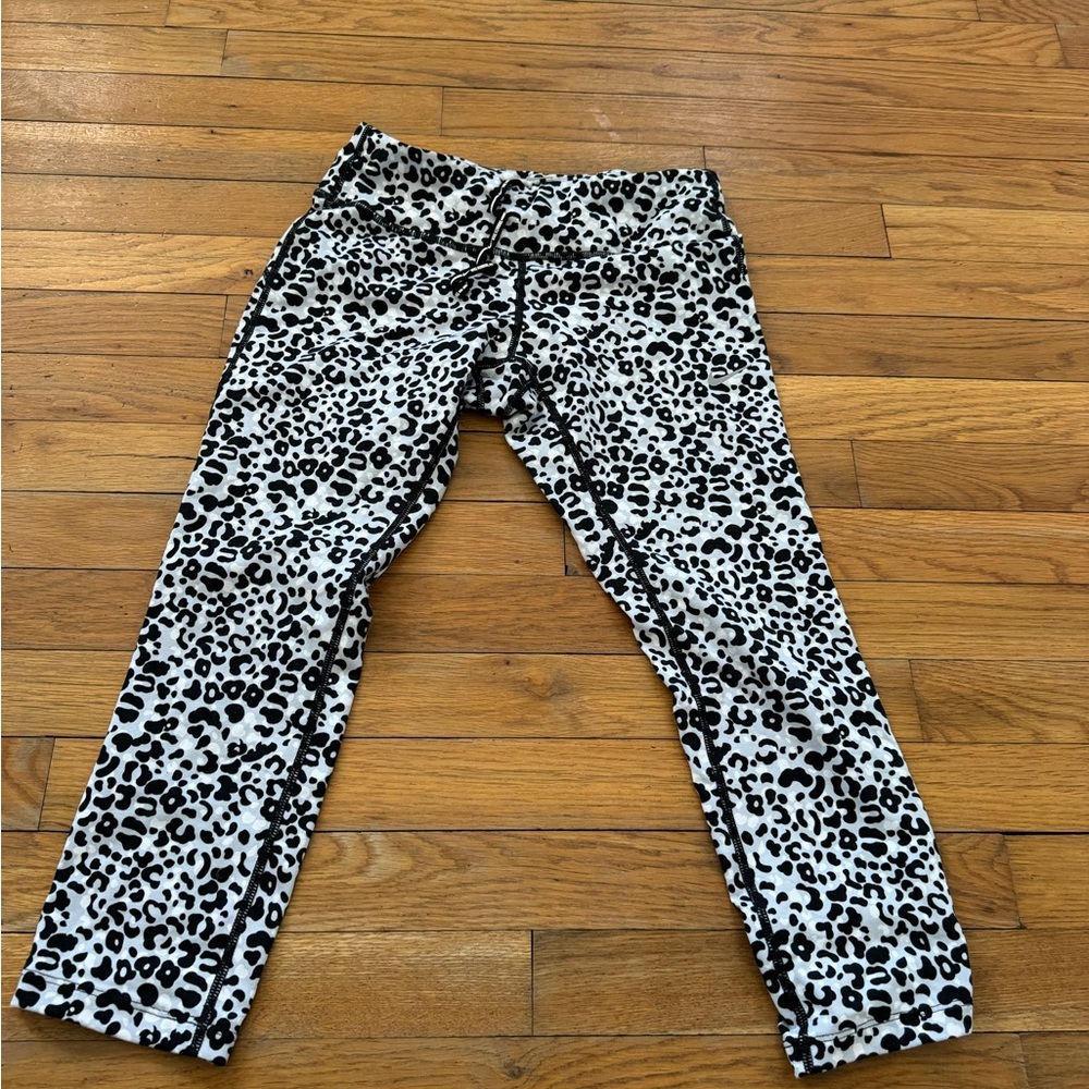 NIKE DRYFIT SMALL CROPPED